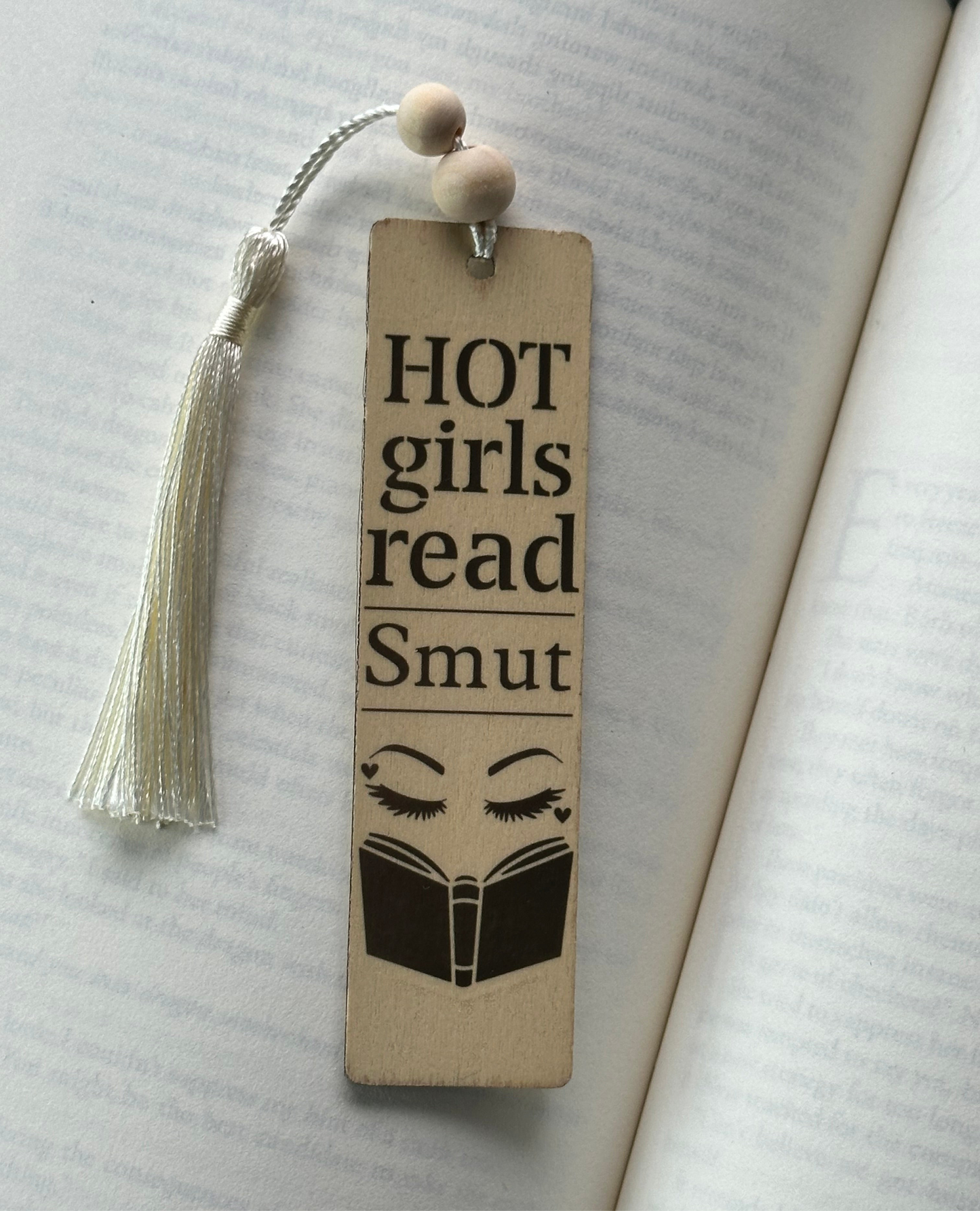 Hot Girls Read Smut - Wood Bookmark - (Linen)