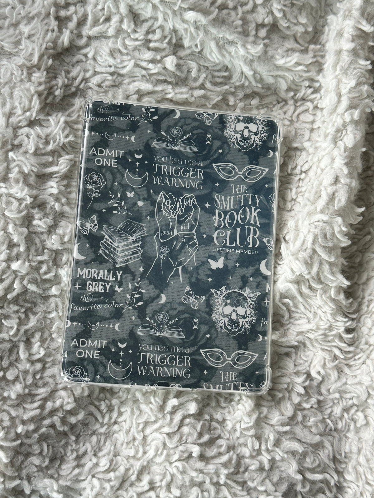 Smutty Book Club - B&W - E-Reader Case Insert - Kindle Paper White 12th Gen 5” x 7”
